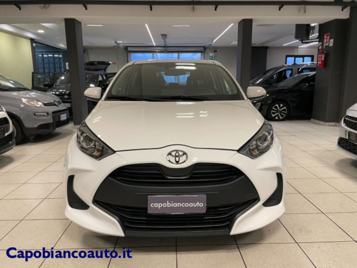 Toyota Yaris Cross 1.5 Hybrid 5p. E-CVT Active (2)
