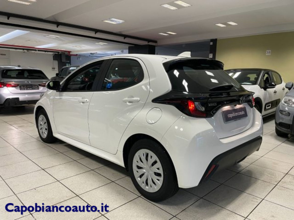 Toyota Yaris Cross 1.5 Hybrid 5p. E-CVT Active (4)