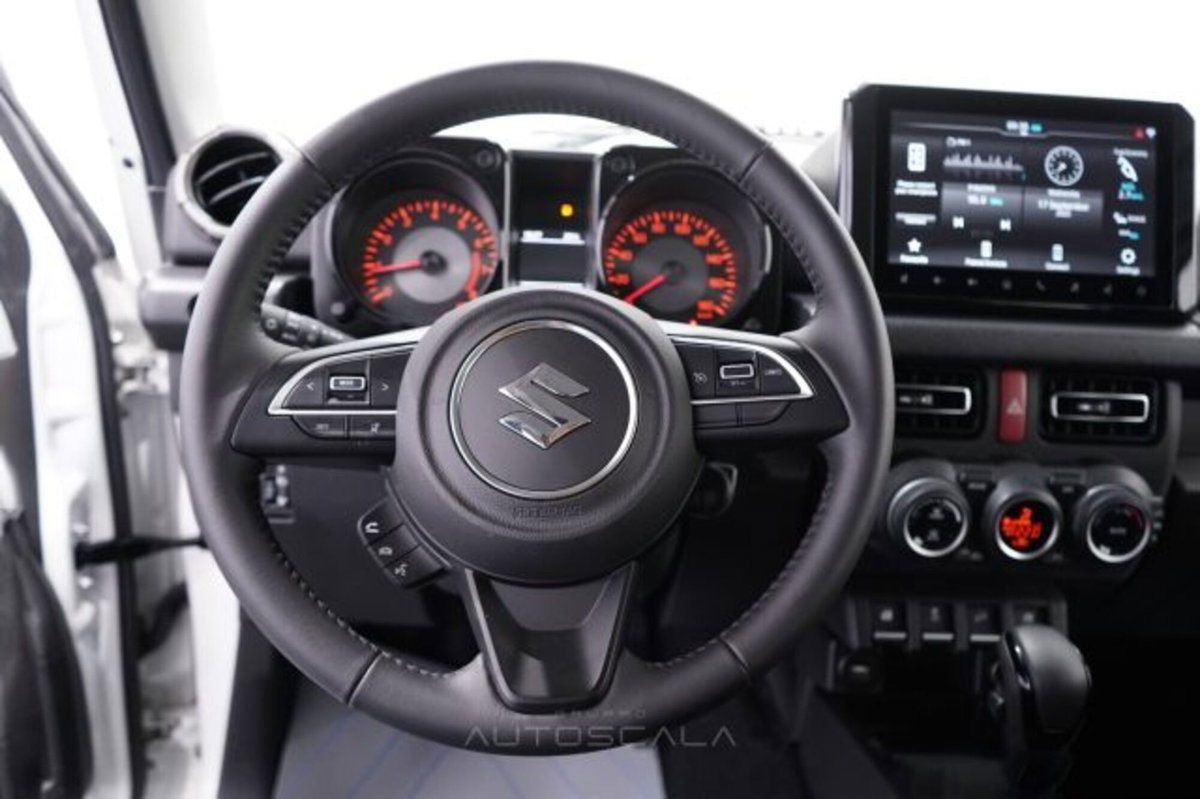 Suzuki Jimny 1.5 5MT Top (13)