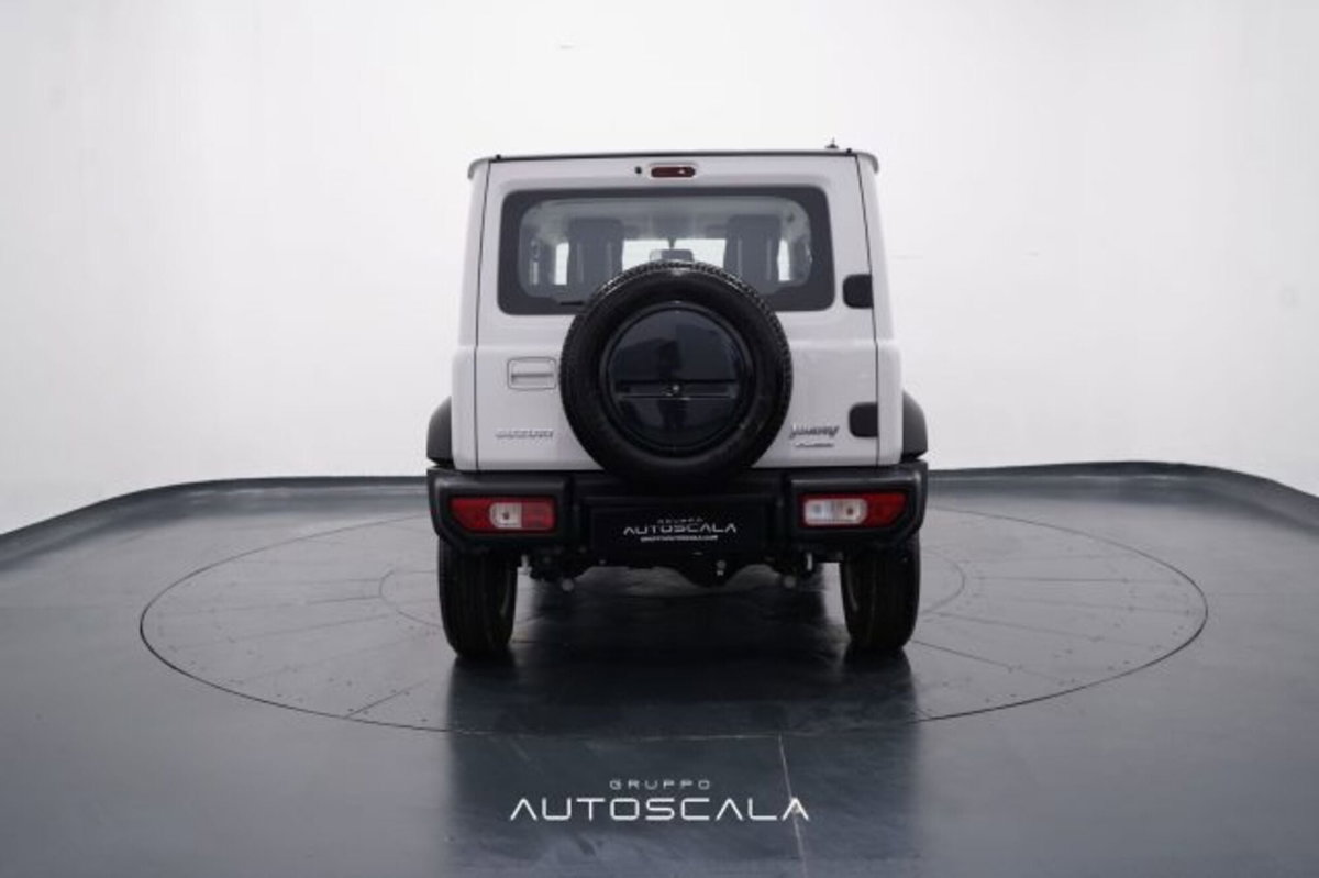 Suzuki Jimny 1.5 5MT Top (5)