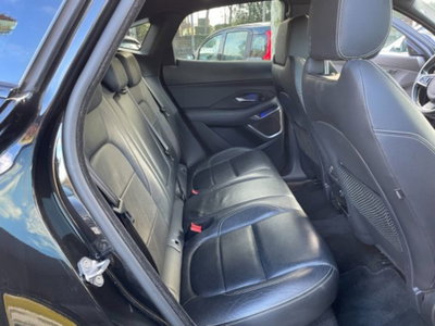 Jaguar E-Pace 2.0D 180 CV AWD aut. R-Dynamic SE (10)
