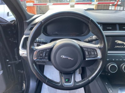 Jaguar E-Pace 2.0D 180 CV AWD aut. R-Dynamic SE (13)