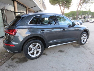 Audi Q5 40 TDI 204 CV quattro S tronic Business (2)