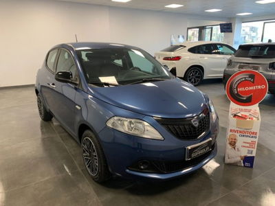 Lancia Ypsilon 1.0 FireFly 5 porte S&S Hybrid Ecochic Gold usata