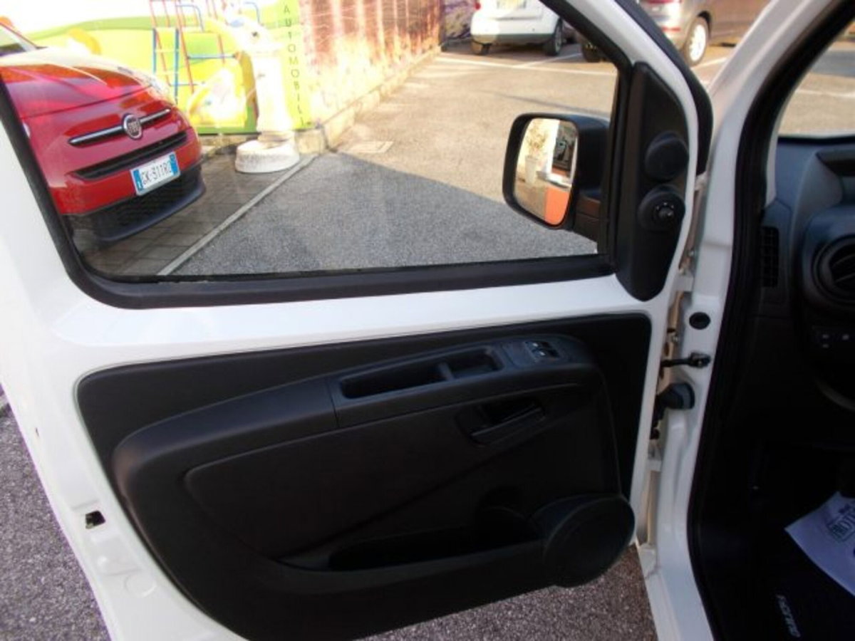 Fiat Fiorino Furgone cargo 1.3 mjt 95cv SX (12)