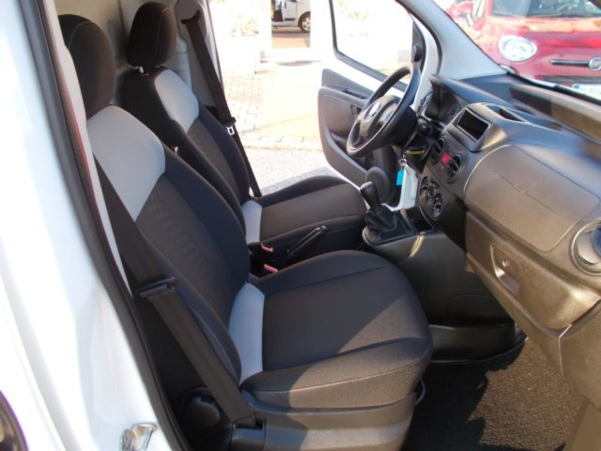 Fiat Fiorino Furgone cargo 1.3 mjt 95cv SX (8)