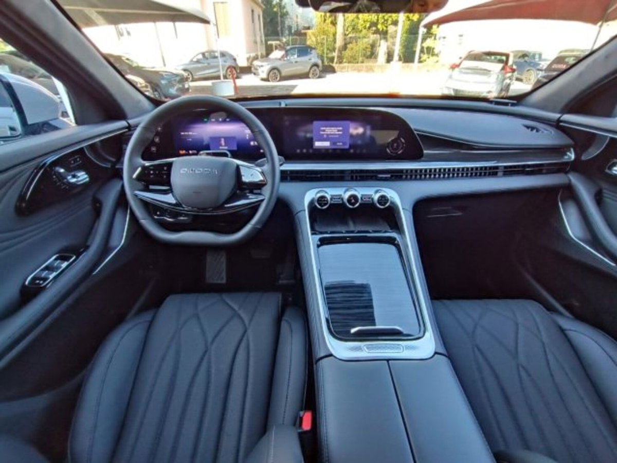 Omoda Omoda 9 SHS-P 1.5 tgdi phev Premium i-awd (11)