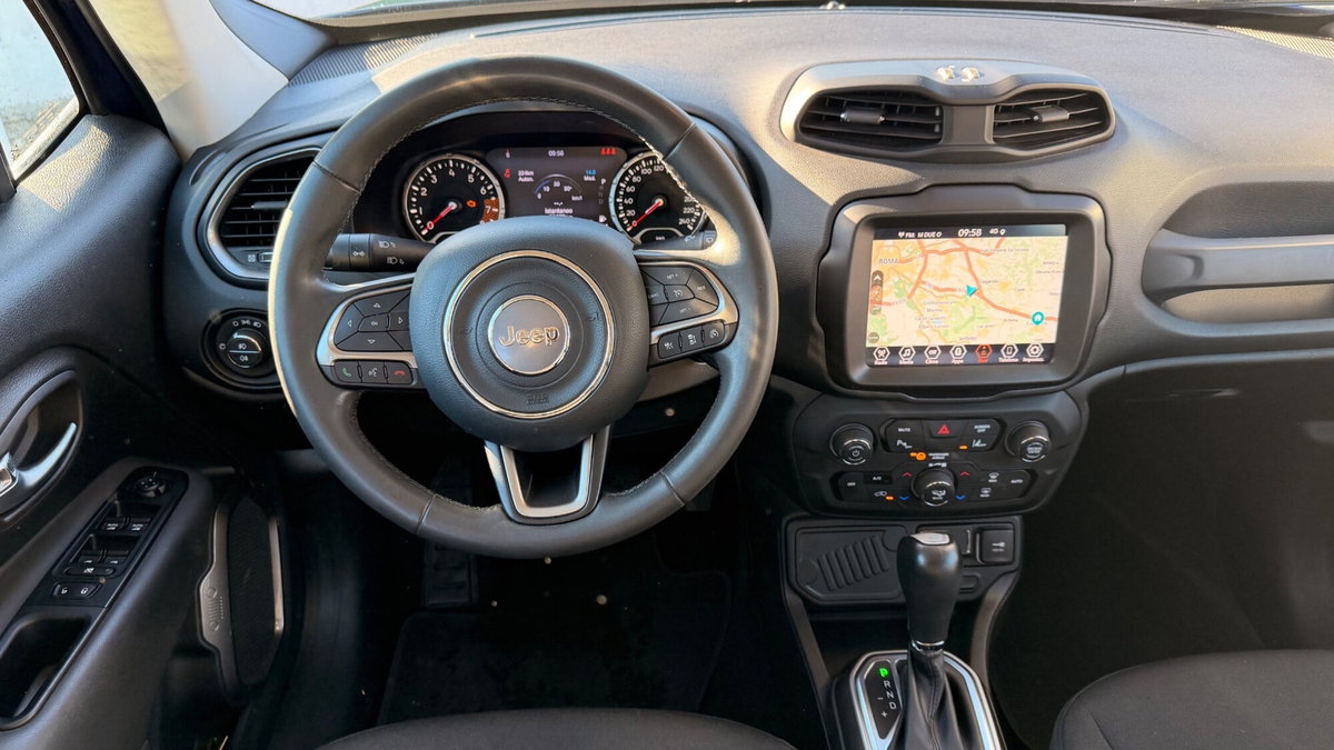 Jeep Renegade 1.3 T4 DDCT 80th Anniversary (13)