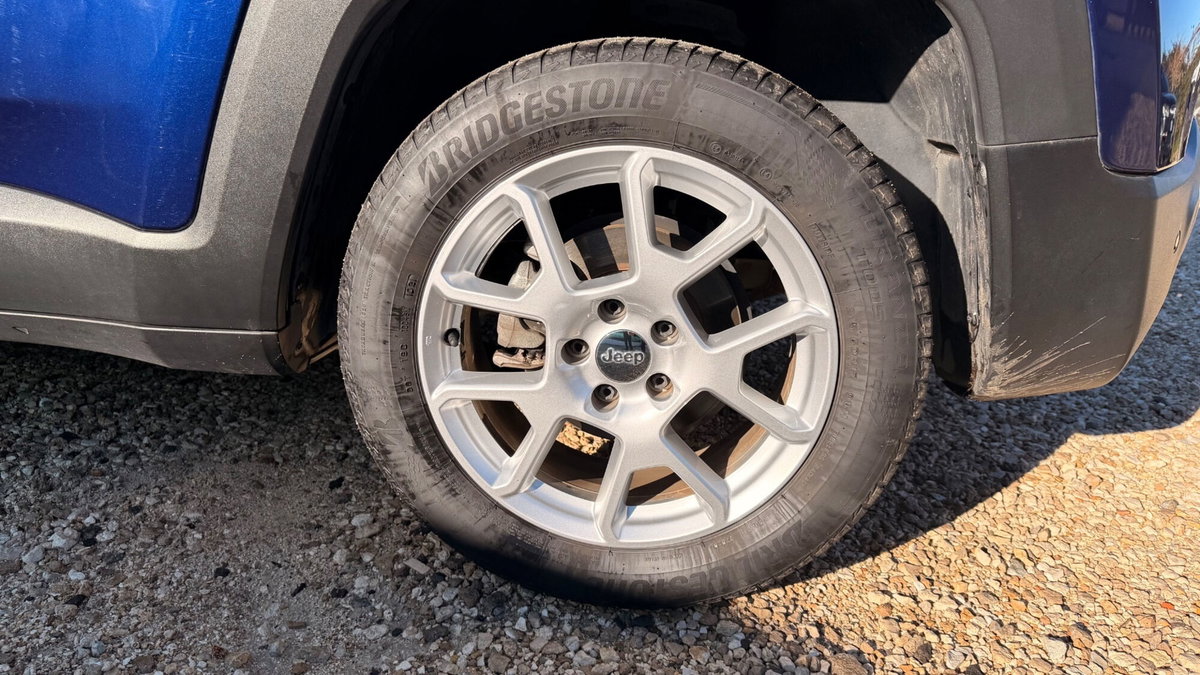 Jeep Renegade 1.3 T4 DDCT 80th Anniversary (16)