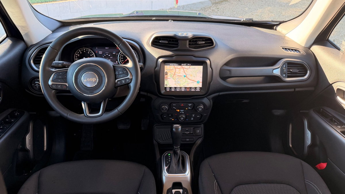 Jeep Renegade 1.3 T4 DDCT 80th Anniversary (20)