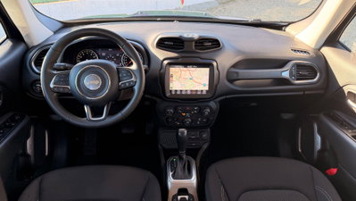 Jeep Renegade 1.3 T4 DDCT 80th Anniversary (20)