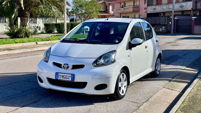 Toyota Aygo 1.0 12V VVT-i 5 porte Deep Ocean Connect usata