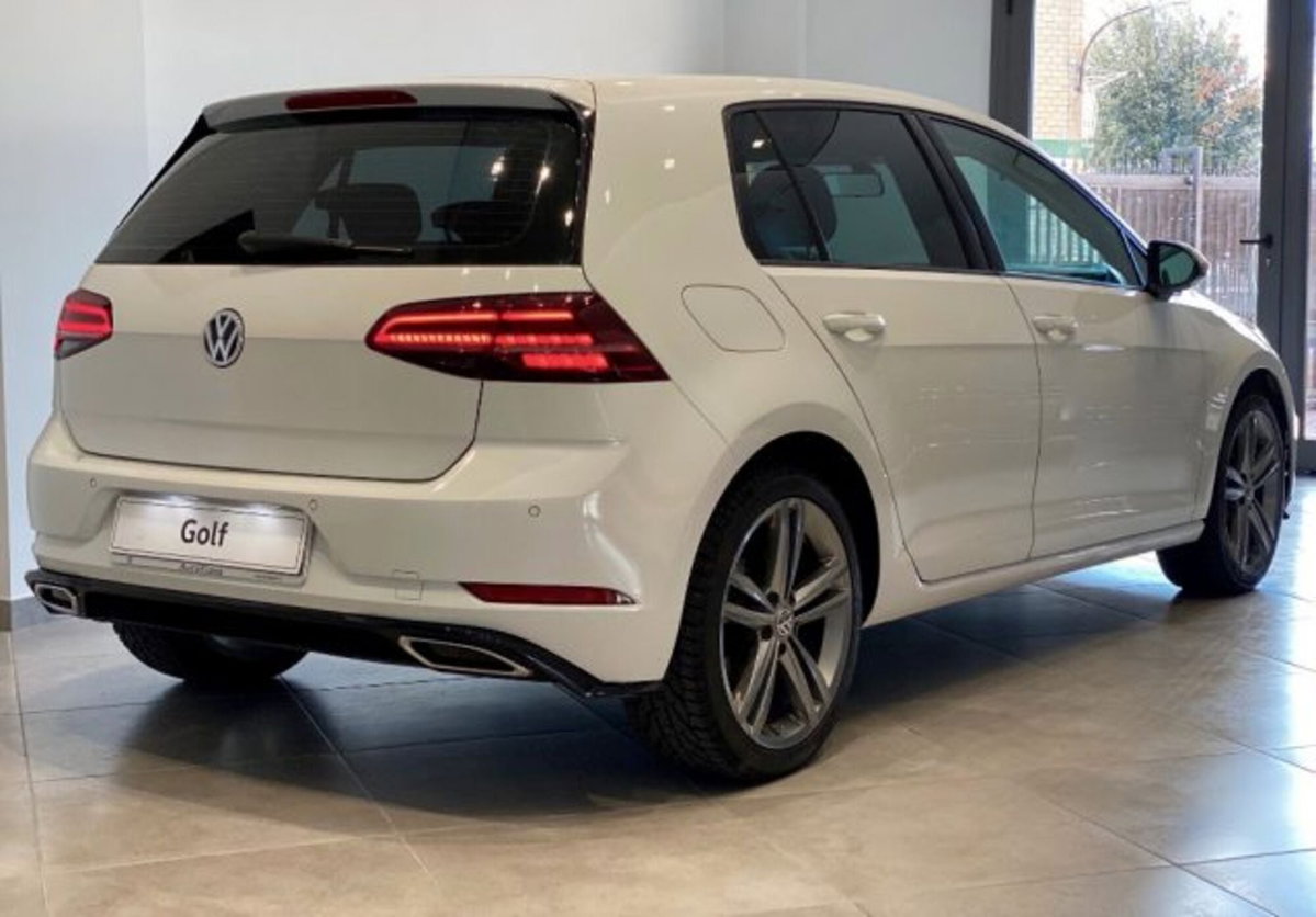 Volkswagen Golf 1.4 TGI 5p. Trendline BlueMotion (5)