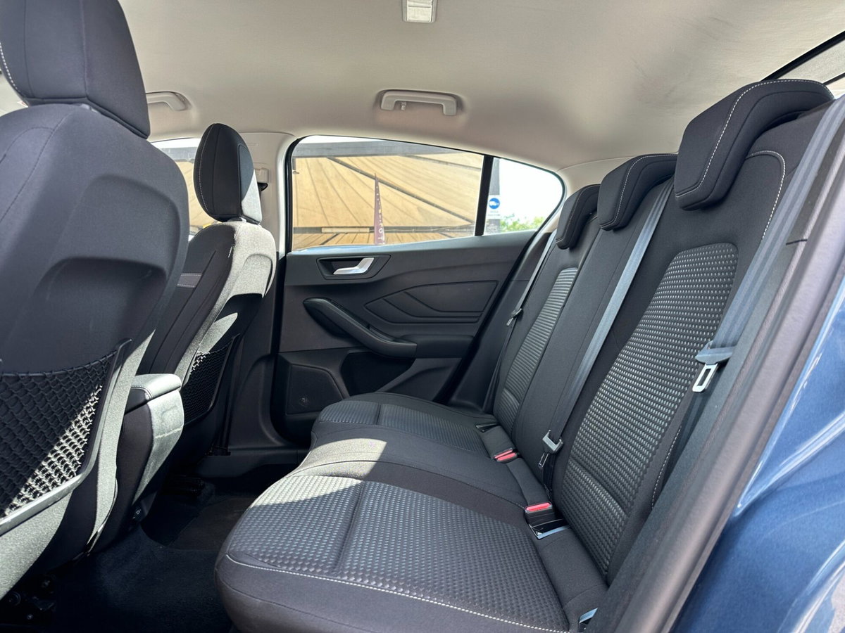Ford Focus 1.5 EcoBlue 95 CV 5p. Business (15)