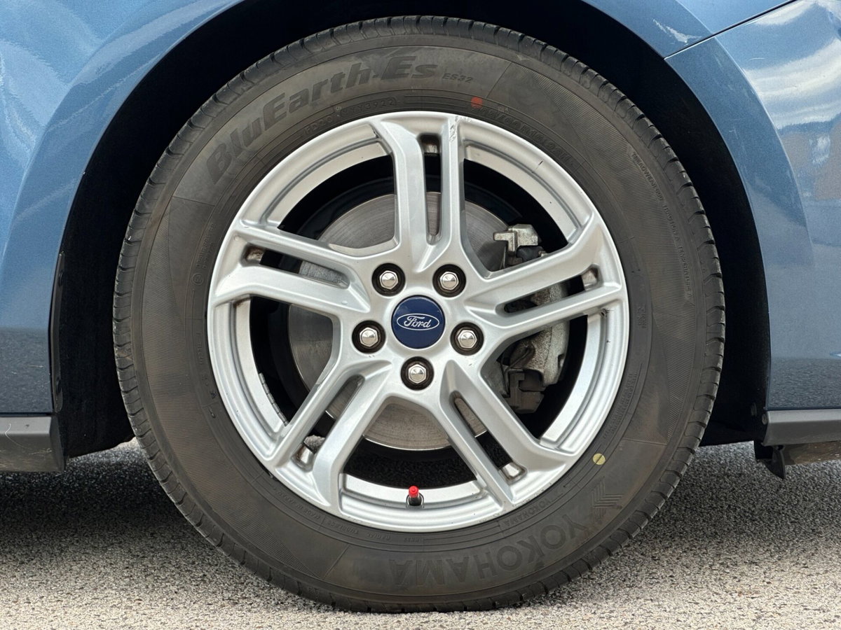 Ford Focus 1.5 EcoBlue 95 CV 5p. Business (9)