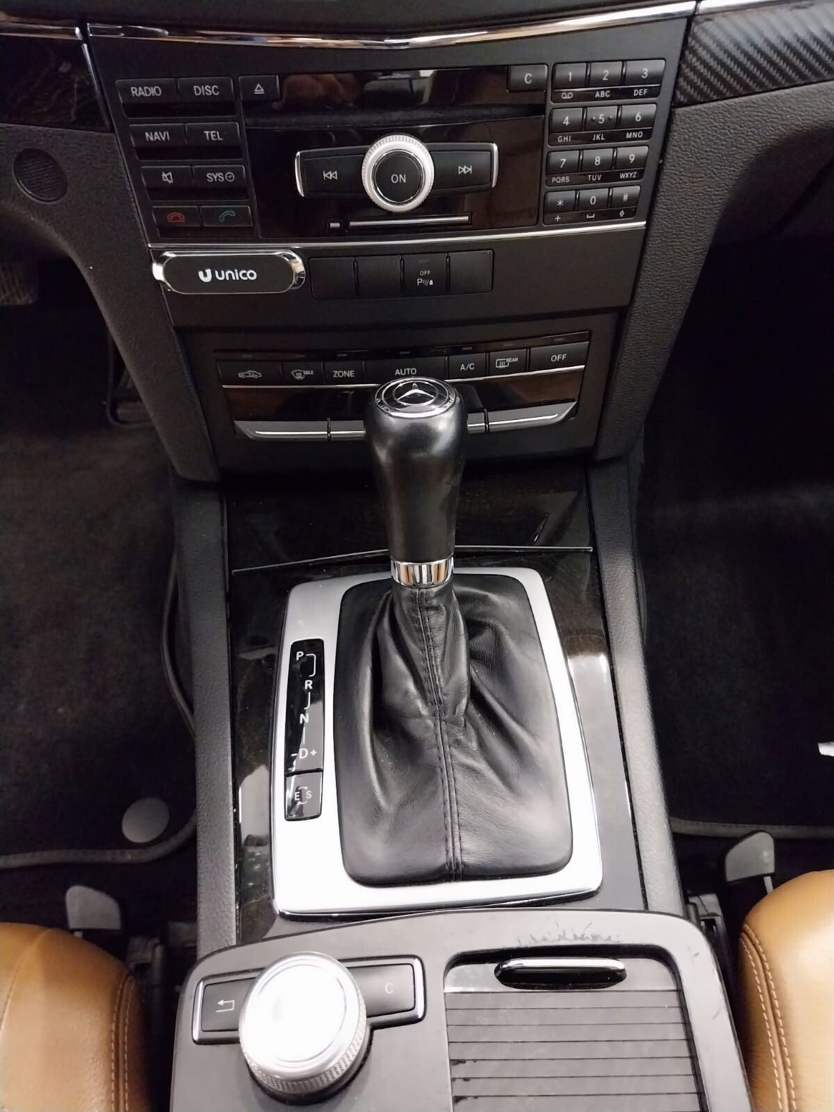 Mercedes-Benz Classe E 250 CDI BlueEFFICIENCY Avantgarde (17)