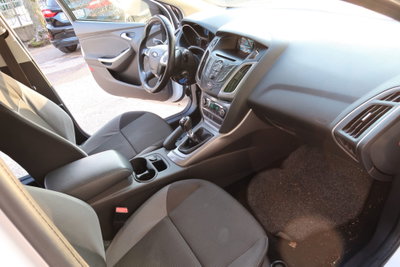 Ford Focus Station Wagon 1.6 TDCi 115 CV SW (8)