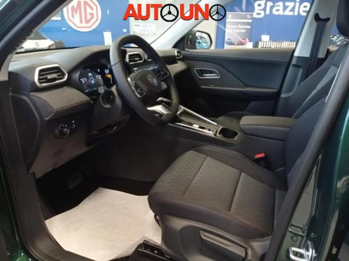 Mg ZS 1.5 hybrid+ Comfort auto (2)