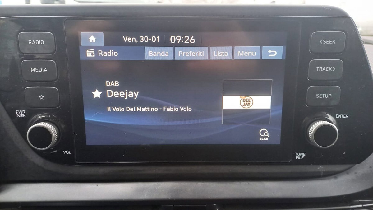 Hyundai i20 1.2 MPI MT GPL ConnectLine (11)