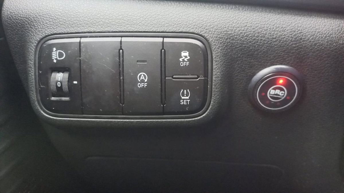 Hyundai i20 1.2 MPI MT GPL ConnectLine (14)