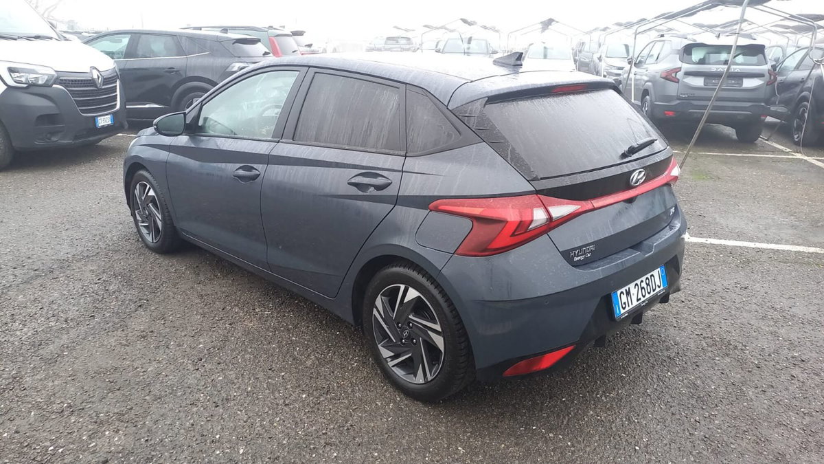 Hyundai i20 1.2 MPI MT GPL ConnectLine (3)