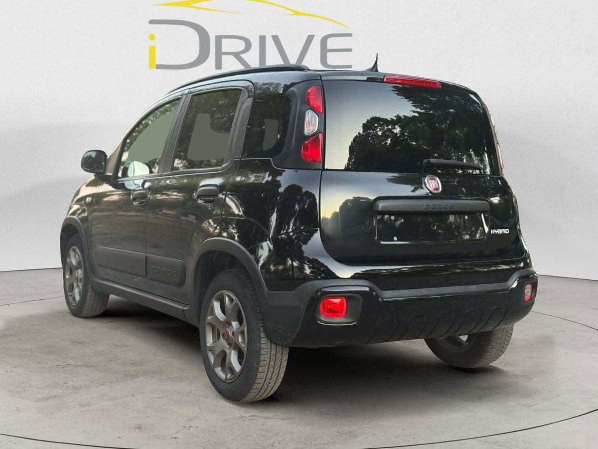 Fiat Panda 1.0 FireFly S&S Hybrid City Cross (4)
