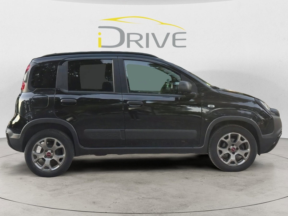Fiat Panda 1.0 FireFly S&S Hybrid City Cross (5)