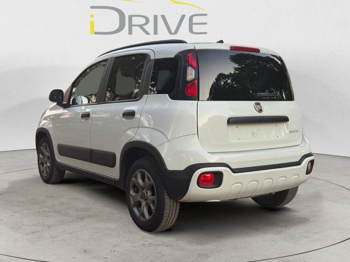 Fiat Panda 1.0 FireFly S&S Hybrid City Cross (5)