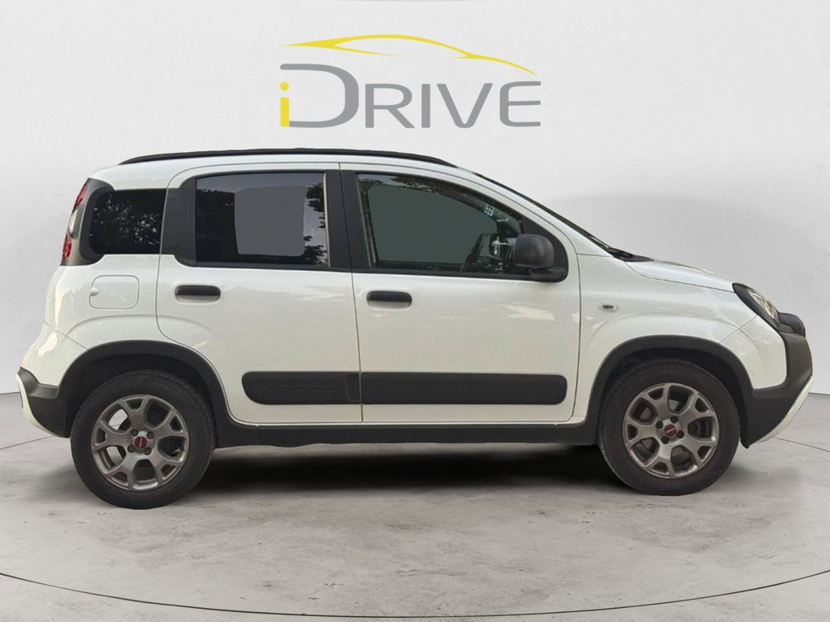 Fiat Panda 1.0 FireFly S&S Hybrid City Cross (7)
