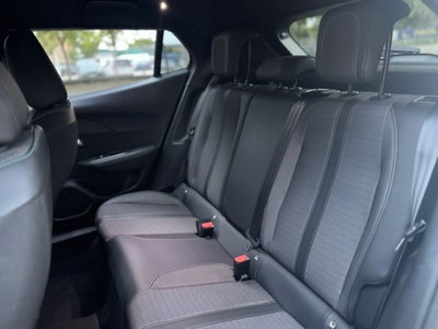 Peugeot 2008 PureTech 100 S&S Allure (13)