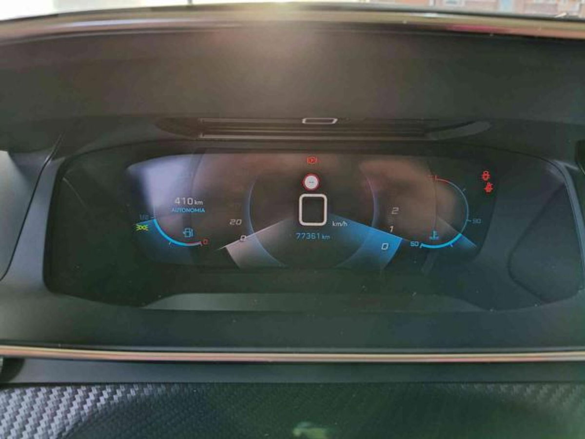 Peugeot 208 BlueHDi 100 Stop&Start 5 porte GT (10)