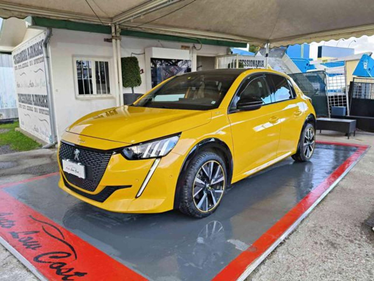 Peugeot 208 BlueHDi 100 Stop&Start 5 porte GT (3)