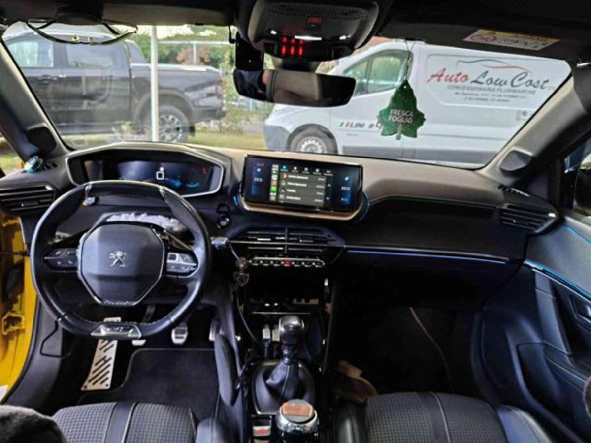 Peugeot 208 BlueHDi 100 Stop&Start 5 porte GT (7)