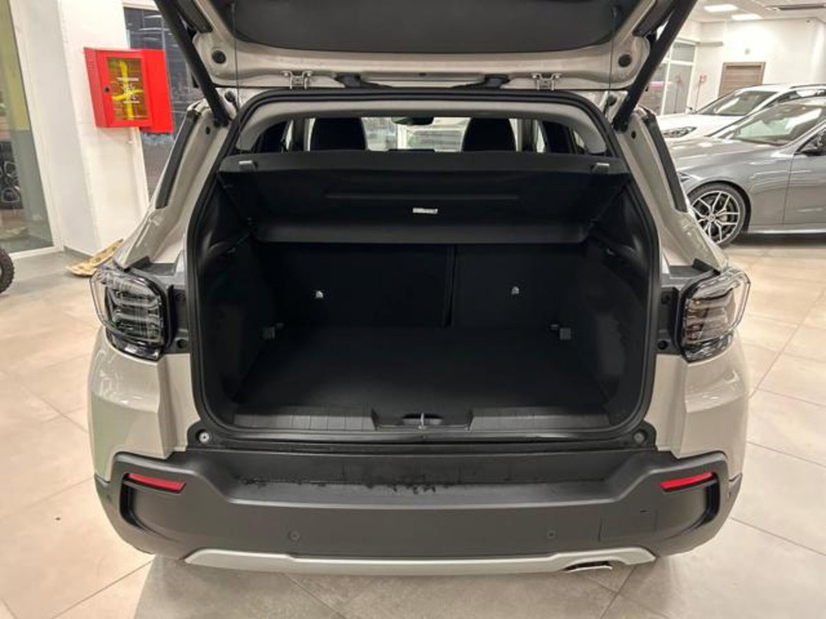 Jeep Avenger 1.2 turbo Summit fwd 100cv (13)