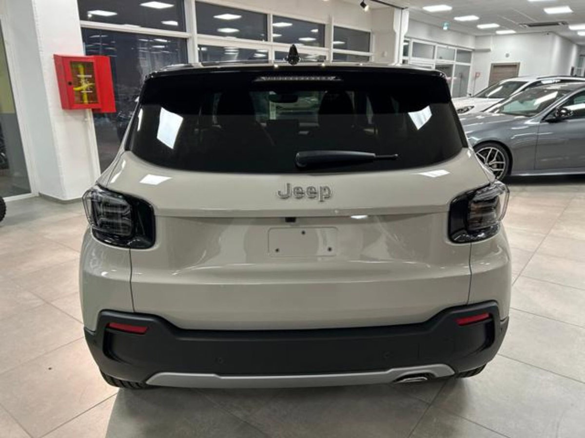 Jeep Avenger 1.2 turbo Summit fwd 100cv (6)
