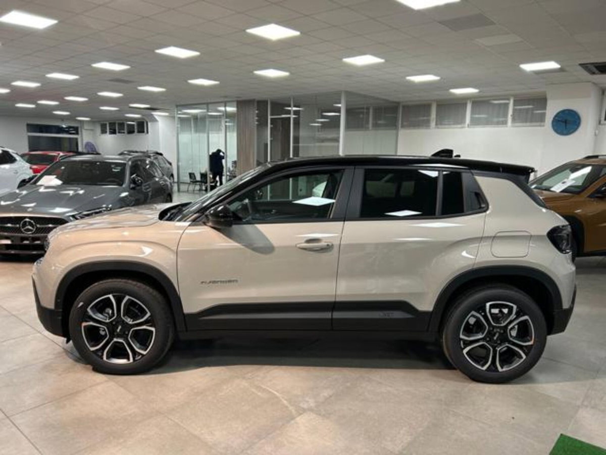 Jeep Avenger 1.2 turbo Summit fwd 100cv (8)