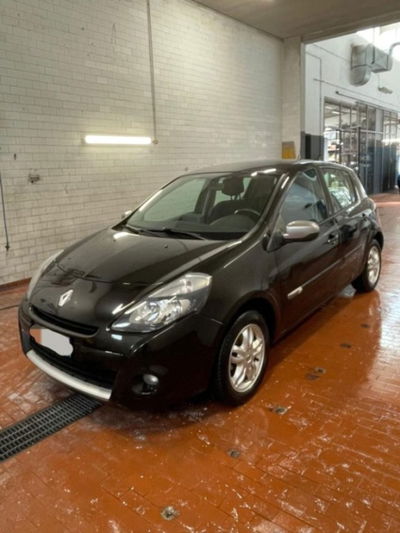 Renault Clio 1.2 16V 5 porte Luxe usata
