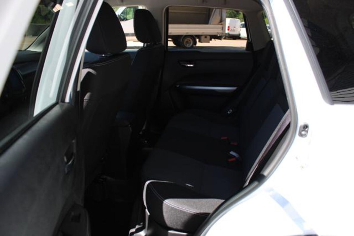Suzuki Vitara 1.4 Hybrid 4WD AllGrip Easy Cool (11)