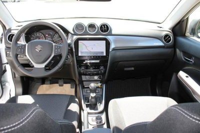 Suzuki Vitara 1.4 Hybrid 4WD AllGrip Easy Cool (16)
