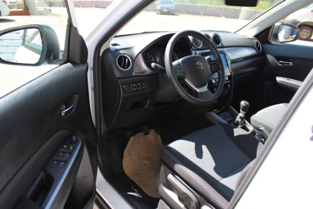 Suzuki Vitara 1.4 Hybrid 4WD AllGrip Easy Cool (8)