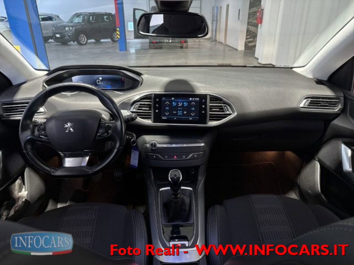 Peugeot 308 SW BlueHDi 130 S&S Allure (11)