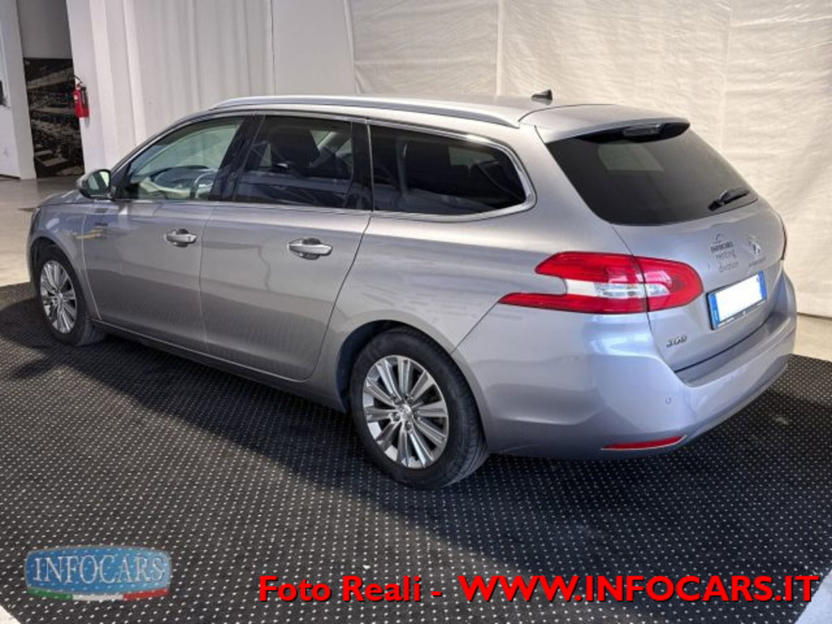 Peugeot 308 SW BlueHDi 130 S&S Allure (2)