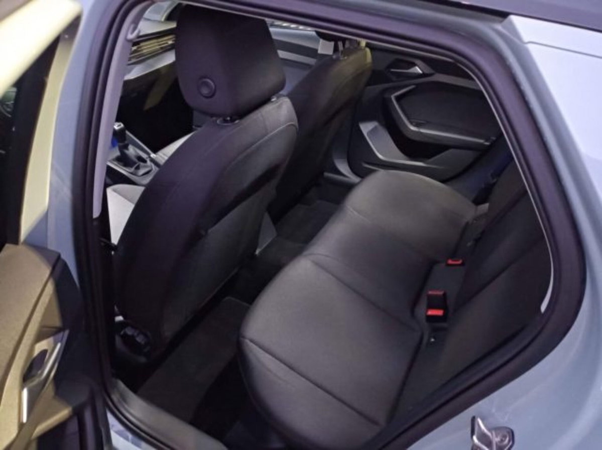 Audi A1 allstreet allstreet 30 TFSI Admired (11)