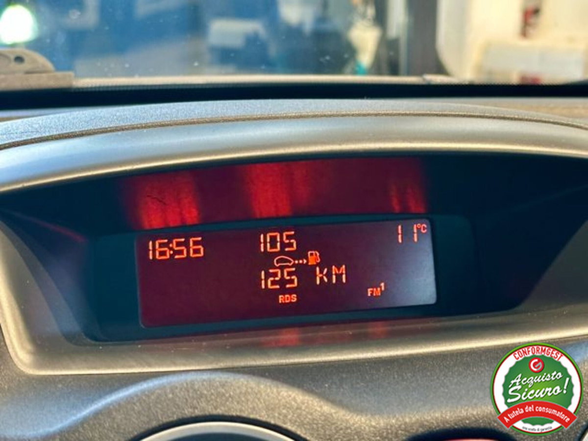 Citroen C3 1.4 Exclusive (16)
