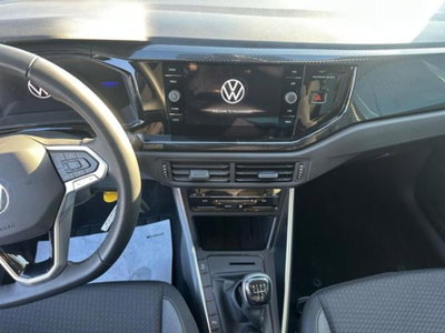Volkswagen Polo 1.0 evo Life 80cv (16)