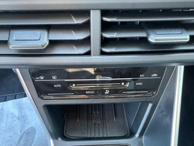 Volkswagen Polo 1.0 evo Life 80cv (17)