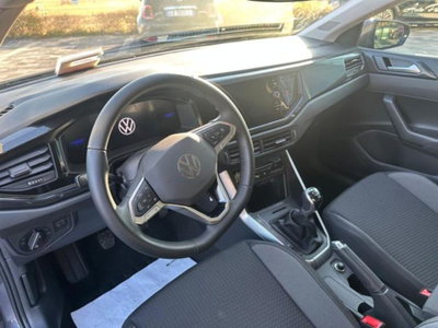 Volkswagen Polo 1.0 evo Life 80cv (8)
