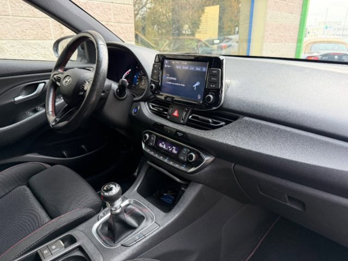 Hyundai i30 1.0 t-gdi 48V Prime 120cv dct (20)