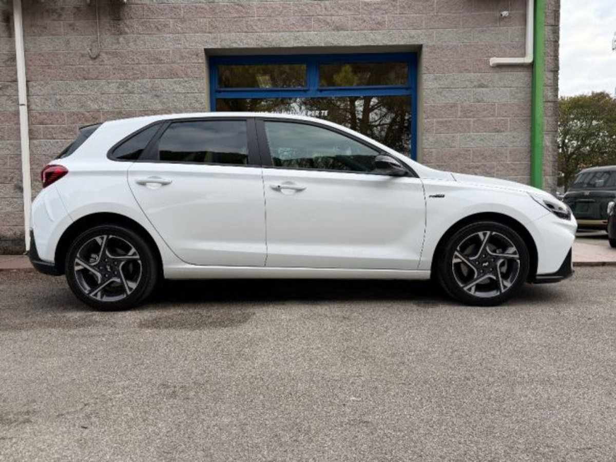 Hyundai i30 1.0 t-gdi 48V Prime 120cv dct (3)