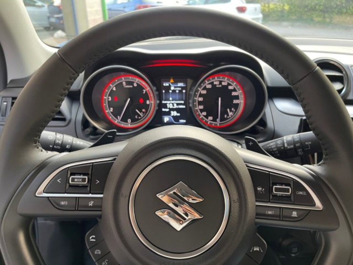 Suzuki Swift 1.2h Top 2wd cvt (9)